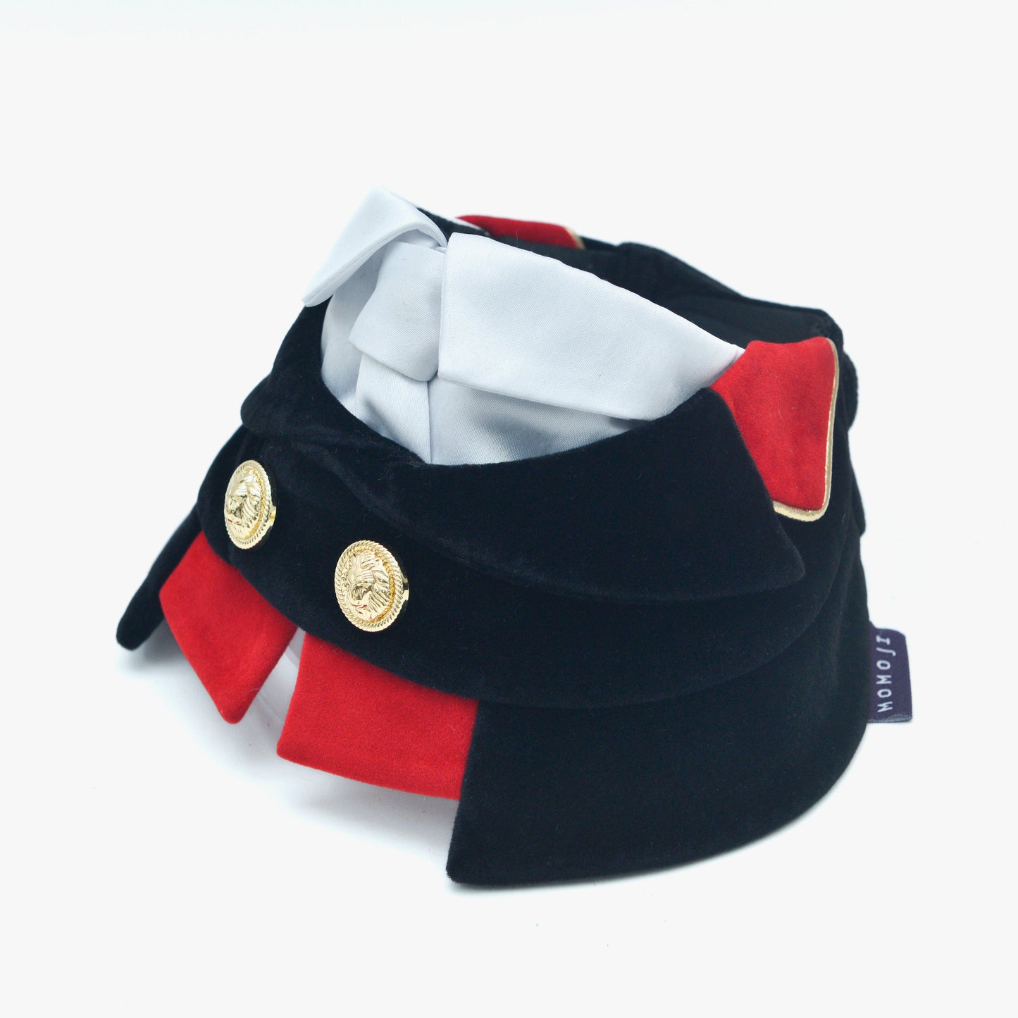 Equestrian  *  Winchester